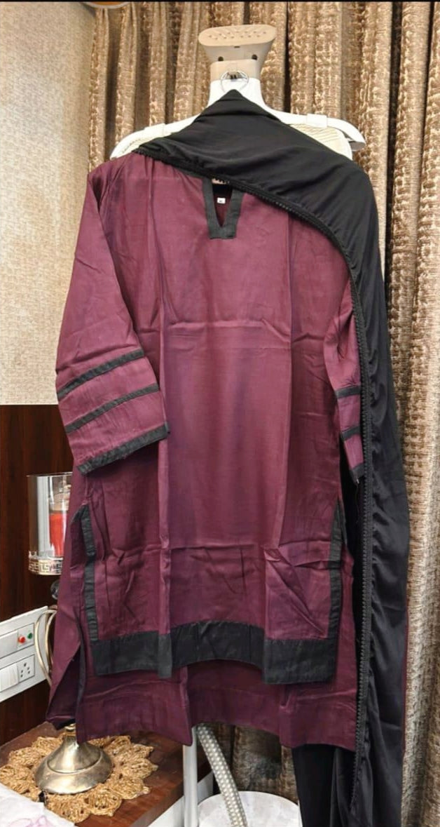 EXQUISITE BEAUTIFUL PAKISTANI STYLE CO-ORDS WITH DUPATTA